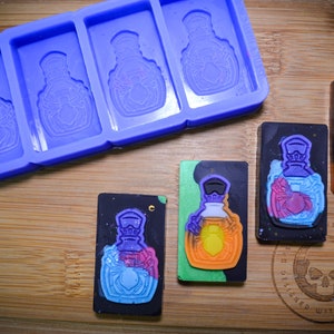Spider Poison HoBa Silicone Mould for Wax, Resin, Clay, Fondant, Chocolate, Isomalt, Soap, Cake Toppers & More. HoBa Silicone Mold.