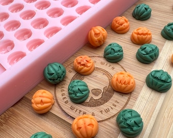 3d Pumpkin Scrape n Scoop Wax Tray Silicone Mould. Pumpkin Wax Melt Mould. Scoop Wax Mold