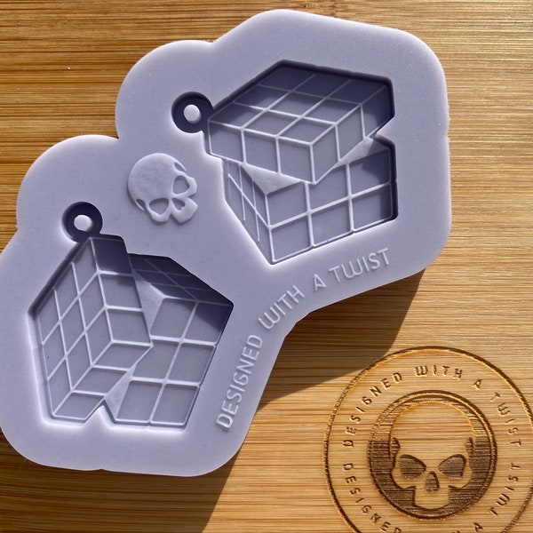 Moule en silicone pour boucles d’oreilles Rubiks Cube. Moule Rubiks Cube. Moule en silicone pour l'artisanat en résine. Moule à boucles d'oreilles Rubiks Cube