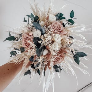 Bridal bouquet &quot;Boho Bride Old Pink with Eucalyptus&quot; made of dried flowers, groom&#39;s pin, bridesmaid&#39;s bouquet, hair comb, and much more.