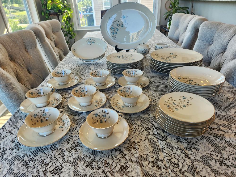 Vintage Dinnerware Sets for 8 - Etsy