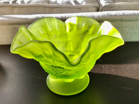 WESTMORELAND Green Satin Glass Candy Bowl, Westmoreland WESTMORELAND Green Satin Glass Candy Bowl, Westmoreland