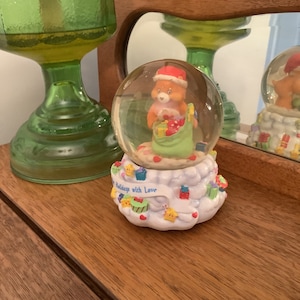 Vintage Tender Heart Care Bear Christmas Music Box, 2003 Carlton Cards, Toronto, Ontario, We Wish You A Merry Christmas, Musical Bear Gift