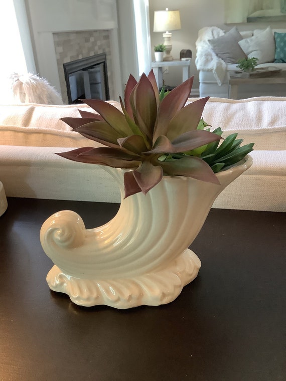 Sea Shell Planter, Ceramic Conch Planter, Vintage Faux Succulent Cornucopia  Shell, Large Shell Planter W Pedestal, Art Deco Decor, Planters -   Canada