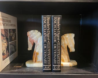 Reader's Digest Illustrated Encyclopedic Dictionary, 2 Volume