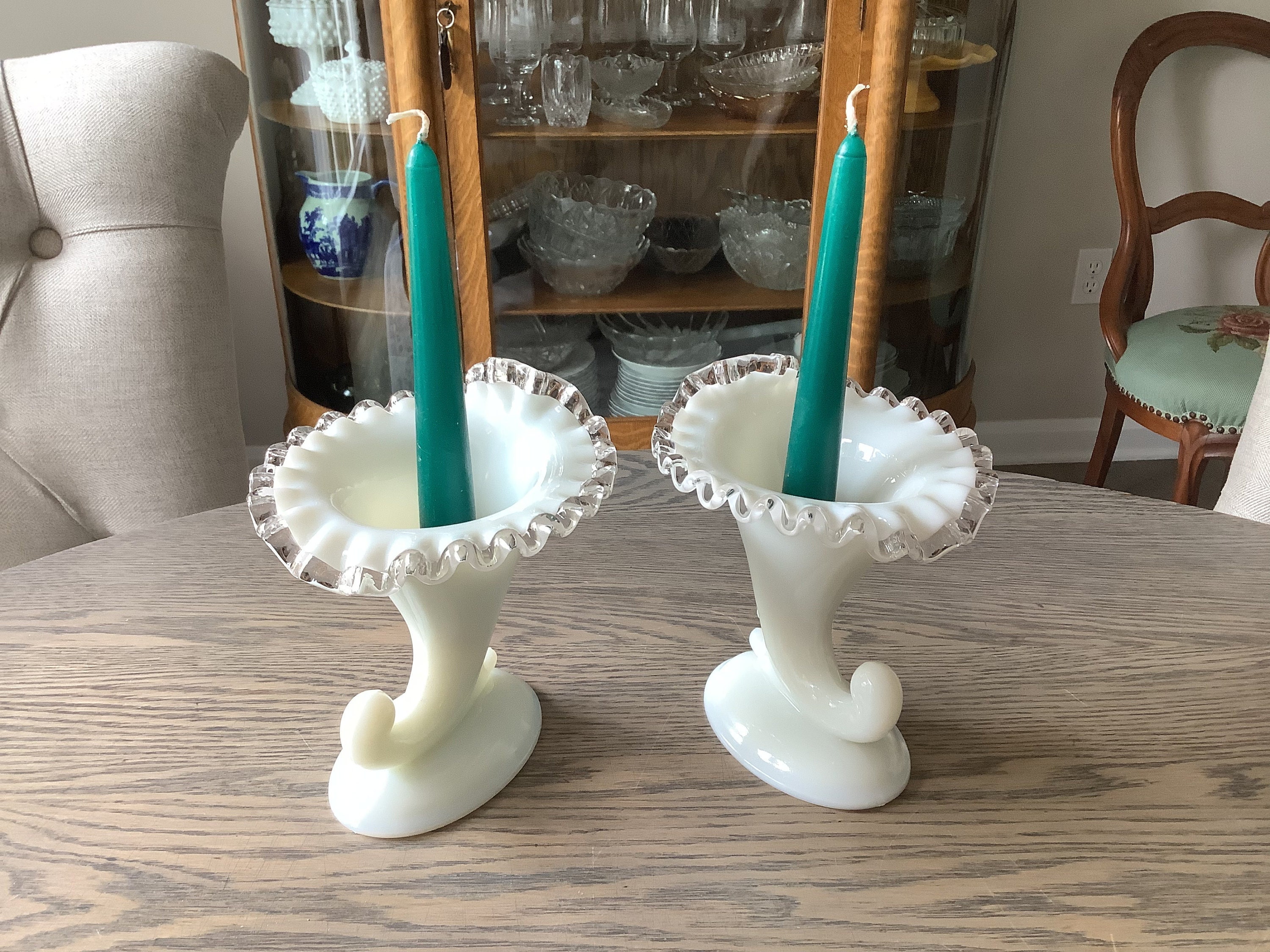 フェントン　コルヌコピア　シルバークレスト　ミルク　キャンドルホルダ Vintage Milk Glass Silver Crest Cornucopia Candle Holders,pair of
