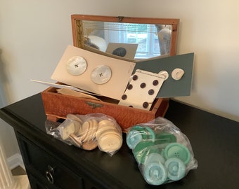 Vintage Buttons, Collection of Large Vintage Buttons, Mirrored Jewelry Box, Button Box, Sewing and Crafting, Bundle of Buttons, Old Buttons