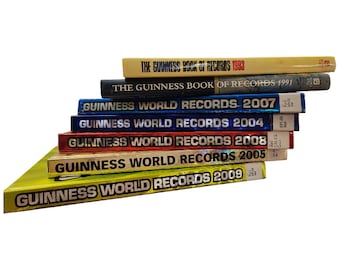 Guinness Book of Records, Guinness Word Records, Home Schooling Books, Educational Books, Teaching Tools, Library Staging, Book Decor