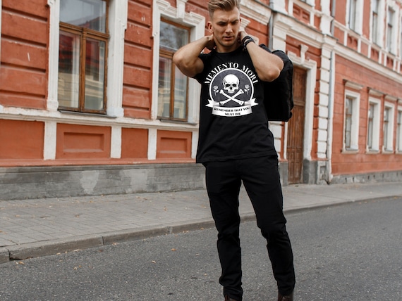 Memento Mori T-Shirt: Remember You Must Die, Unisex Catholic Tee