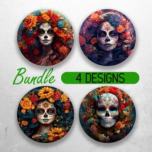 Könnte beinhalten: Ein Set mit vier runden Aufklebern mit farbenfrohen Blumendesigns und Zucker Schädeln. Die Schädel haben bemalte Details und sind von Blumen in Rot-, Orange-, Gelb-, Blau- und Grüntönen umgeben.