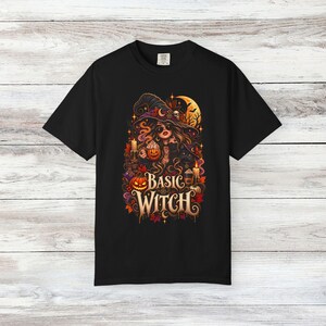 Maglietta grafica base da strega per Halloween / Cappello da strega, zucca e luna
