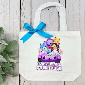 Decoración inspirada en la casa de muñecas de Gabby, topper de la torta de la casa de muñecas de Gabby, bolsas de asas de la casa de muñecas, caja de favores de la casa de muñecas de Gabby, regalos personalizados de la casa de muñecas de Gabby
