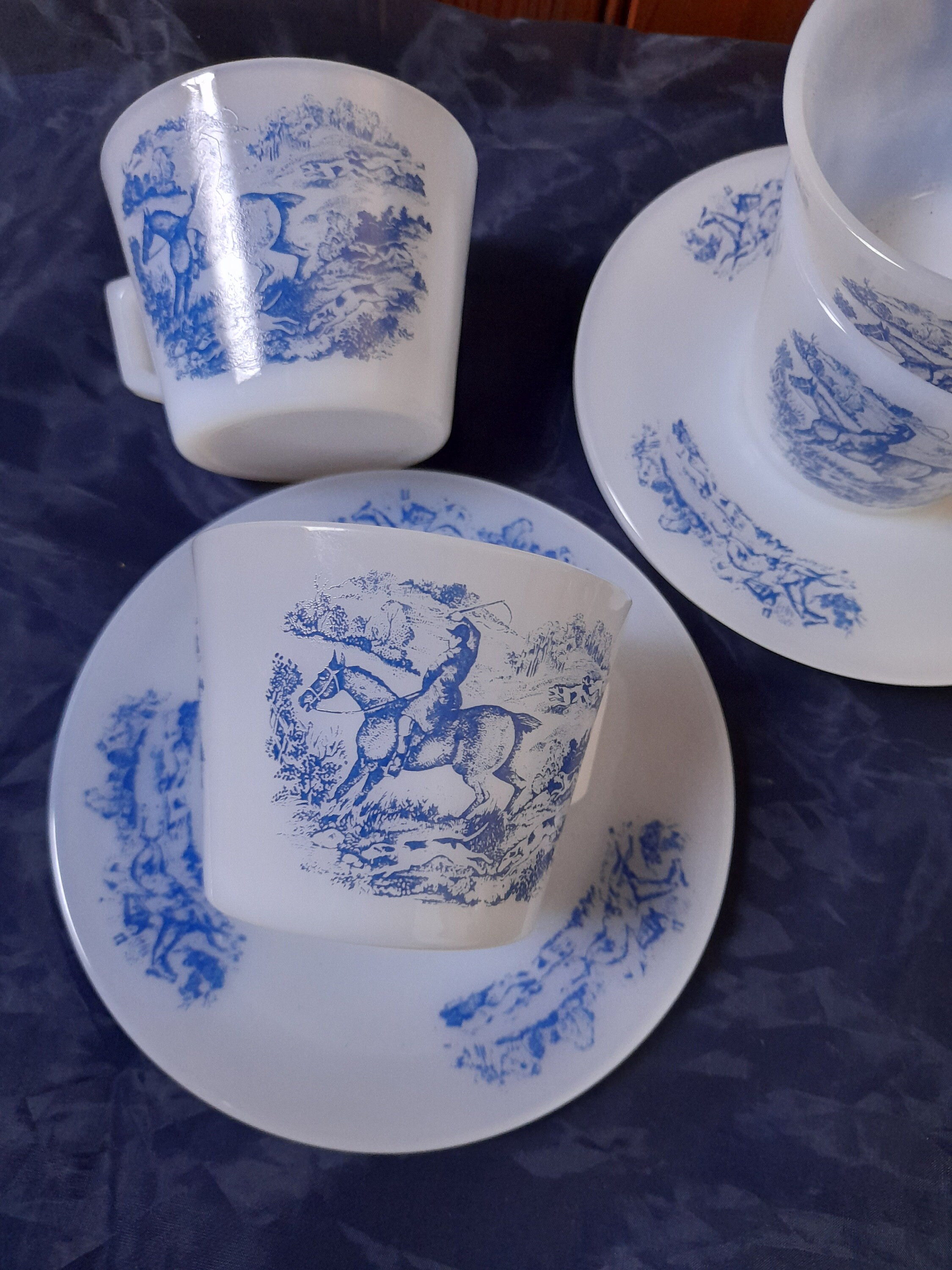 Lot De 4 Tasses à Café En Opaline - Style Vintage/rétro, Couleur Blanche