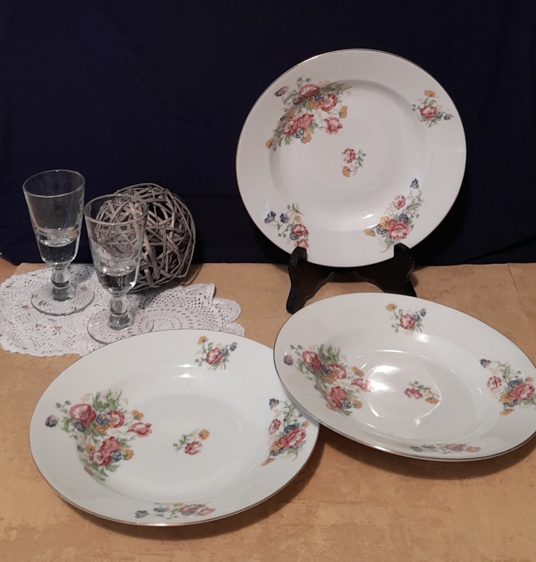 3 Assiettes Creuses Anciennes Fleuries, Porcelaine Limoges | xxème, 1930, France