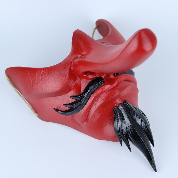 Tengu Half Face Wearable Cosplay Maske