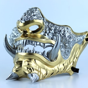Japanese Oni Samurai Mask - Gold/Silver