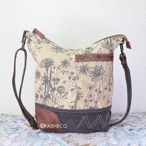 Crossbody Vintage Floral Pattern Canvas Purse |  Adjustable Strap | Women's Large Shoulder Bag | Cute Gift for Women | Myra Bag x FASHECO