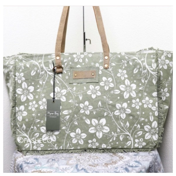 Myra Bag Weekender | Übernachtungstasche für Damen | Grün & Blumen | Große Canvas-Tasche | Mehrzweck-Reise, Lebensmittel, Geldbörse | Süßes Geschenk | FASHECO