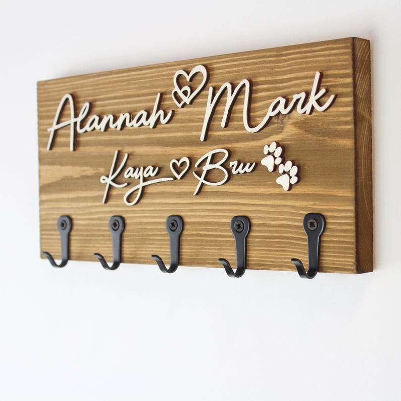 "Couple & Pets Layout – Light Oak Finish"
Include your pets by name with paw prints