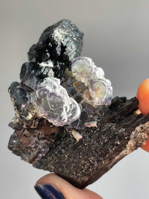 ナミビア、エロンゴ地方、エロンゴ山脈産、ショルル産ブラック