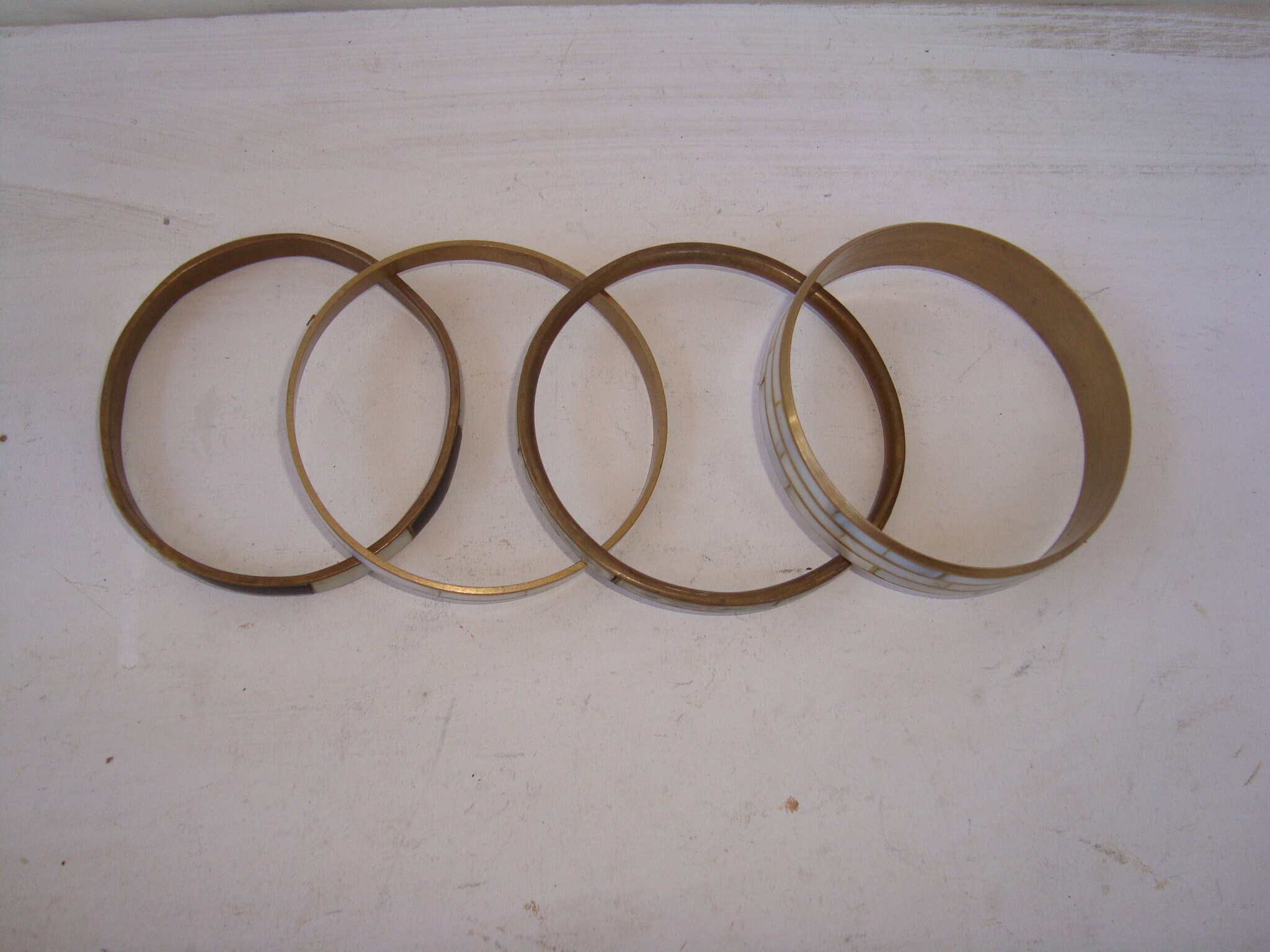 Lot De Bracelets Vintage En Laiton Avec Nacre Colorée - Style Bohème, Occasion