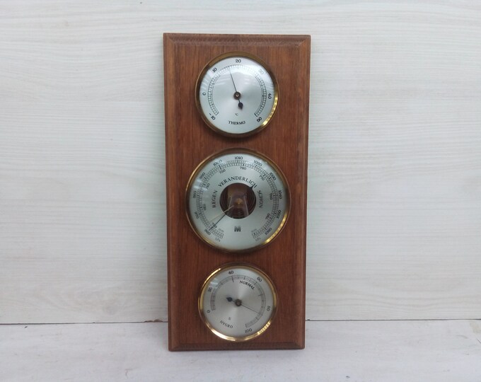 Vintage Barometer , Thermometer and Barometer and Humidity Gauge ...