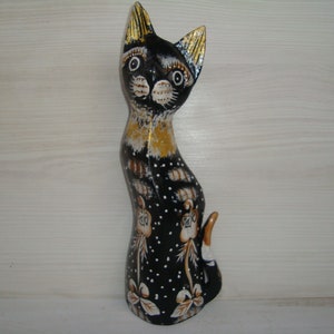 Shabby Chic Cat Figurine, Cat Home Decor ,Cat Decor , Cat Gift, Brown and White, Cat Figurine, Cat Statuette, Gift