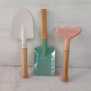 NEVER USED ,Child&#39;s Garden Tools, Metal tools, Garden play,  trowel ,Wooden Handled Gardening Tools Set of 3,  garden set