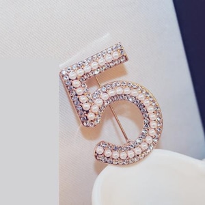 Beautiful Number White Little Pearls Rhinestone Brooch