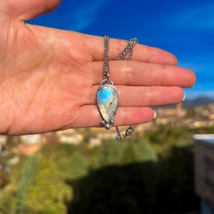•VICTORIAN HAWTHORN• faceted rainbow moonstone + hawthorn + silver necklace (18
