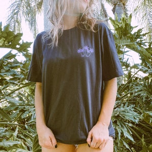 Horizon Palms T-shirt | Palm Tree Shirt | Beach T-shirt | Surfer Shirt | Beachy Lightweight T-shirt | Salt n’ Palm | Beach Lover Gift Idea