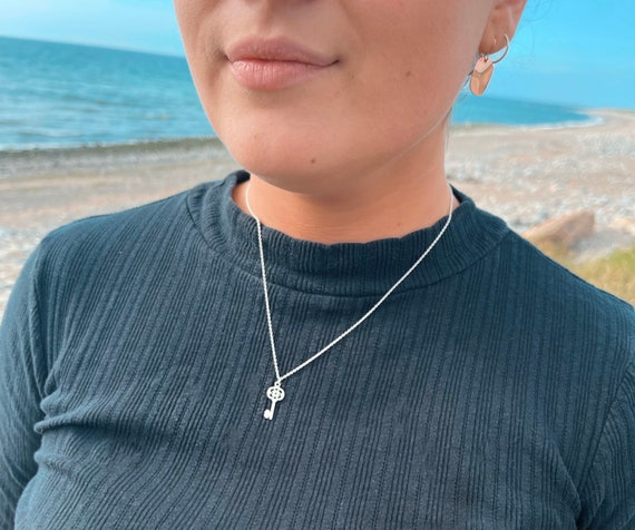 Sterling Silver Key Necklace 18'' - Etsy