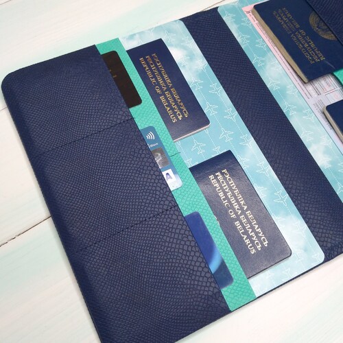 Personalized Leather Family 4 Passport Holder / Family Etsy