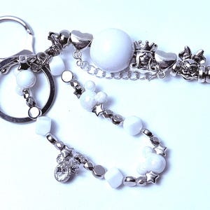 Disney Inspired White Pearl Bag Charm – Elegant Beaded Keychain with Minnie, Crown & Mickey Accents