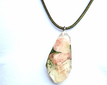 Pressed Flower Art - Terrarium Necklace