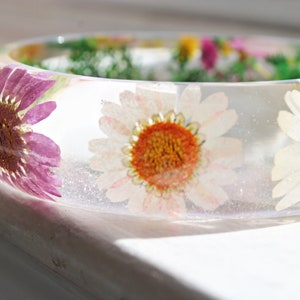 Daisy Resin Bangle Pressed Flower Art , Baby Breaths, mothers day gift image 2