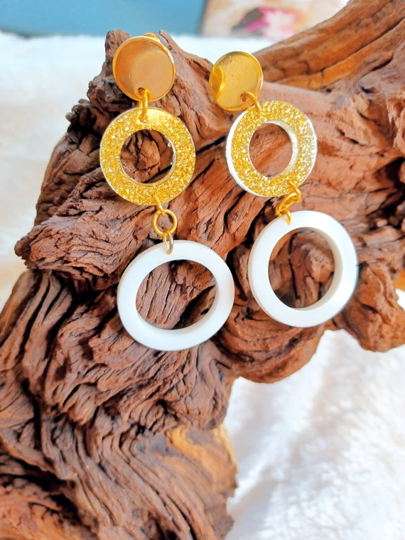Gold statement hoops deals