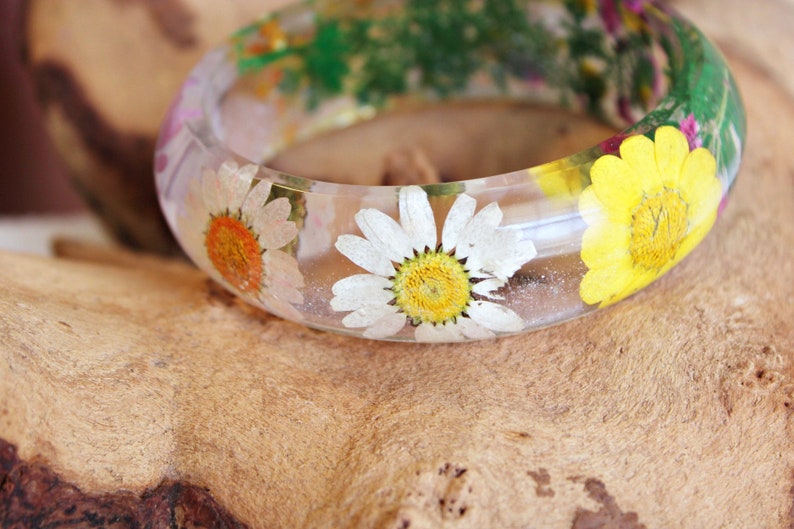 Daisy Resin Bangle Pressed Flower Art , Baby Breaths, mothers day gift image 6