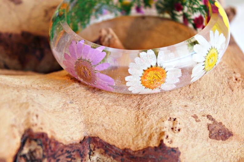 Daisy Resin Bangle Pressed Flower Art , Baby Breaths, mothers day gift image 3