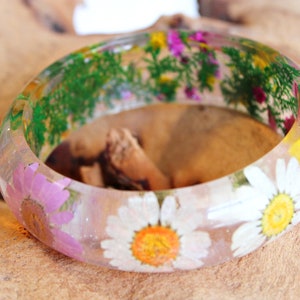 Daisy Resin Bangle Pressed Flower Art , Baby Breaths, mothers day gift image 1