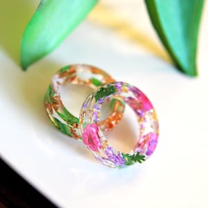 Spring ring / resin ring / Four seasons / Pressed flower art / botanical jewelry / christmas gift image 2