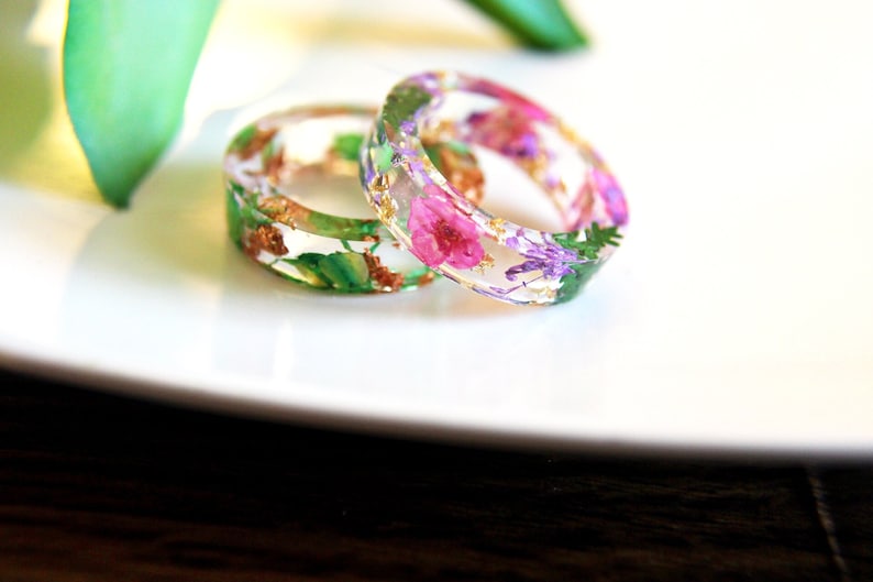 Spring ring / resin ring / Four seasons / Pressed flower art / botanical jewelry / christmas gift image 1