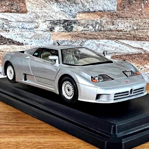 Bugatti EB 110 1991 | Vintage modelauto | schaal 1/24 gegoten auto | Modelauto op schaal 1/24 | Gegoten collectie-item | Bugatti