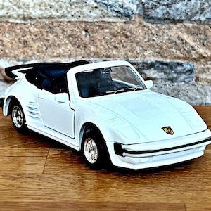 Porsche 911 Turbo Cabriolet | Model Car | Diecast car | 1/36 scale model car | Die cast car | Collection item | Car model | Porsche 911