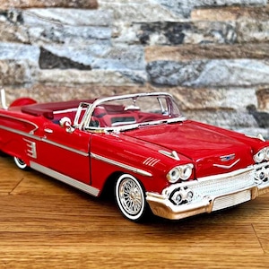 ミニチュアレプリカダイキャスト1958シボレーインパラ