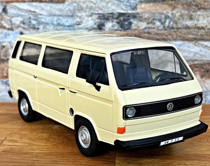 Volkswagen Type 2 (T3) , VW Bus, Model Car, Diecast Car, 1/24 Scale ...
