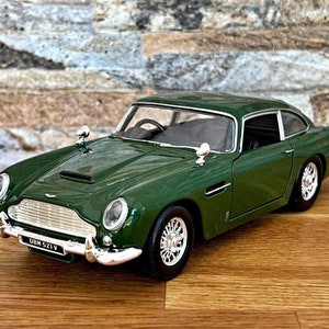 Aston Martin DB5 / Coche a escala / Coche de fundición a presión / Coche a escala 1/24 / Modelo de coche / Coche de fundición a presión 1/24 / Aston Martin / Coche de colección
