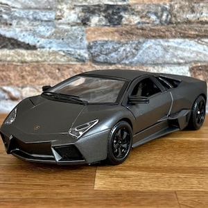 Lamborghini Reventon | Model Car | Diecast car | 1/24 scale model car | car model | Collection item | Die cast model | Lamborghini