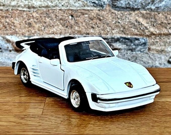 1/18 Porsche 911 (930) Turbo Flatnose (slantnose 930S) Resin Model