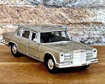 Mercedes Benz 600 1963 , Vintage Model Car , Diecast Car, 1/36